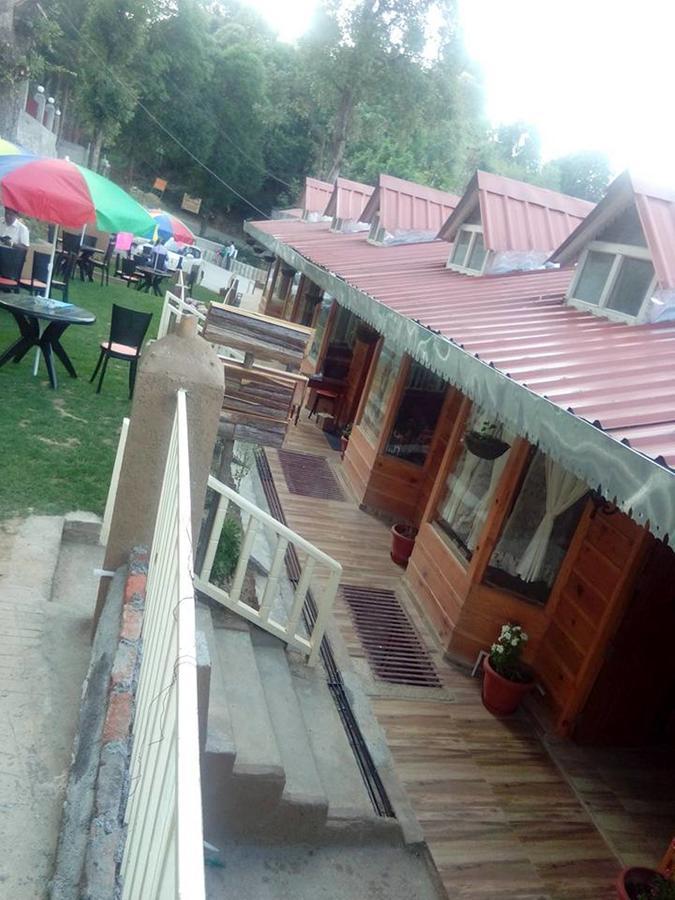 Royal Dutch Resorts And Doll Museum Мукетсвар Екстер'єр фото